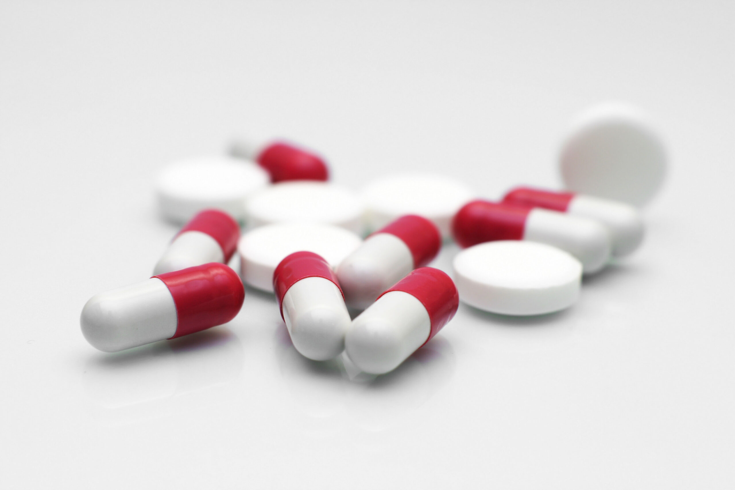 pills_GJN_oLP_ scaled